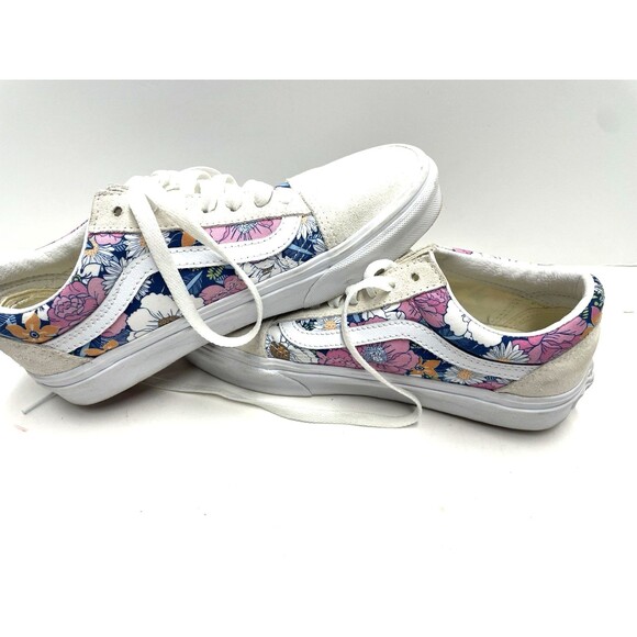 VANS Shoes - Vans Low Sneakers Tennis Shoes Retro Pink floral white suede top size 7 skater